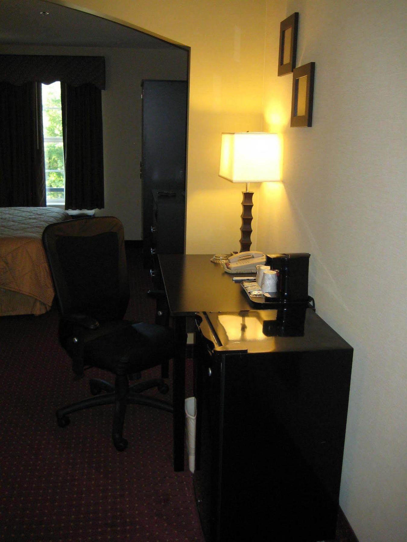 Quality Inn & Suites Little Rock West Exterior foto
